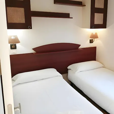 Casa Con Piscina Privada Solo Familias Pareja Flor 1 콘일데라프론테라
