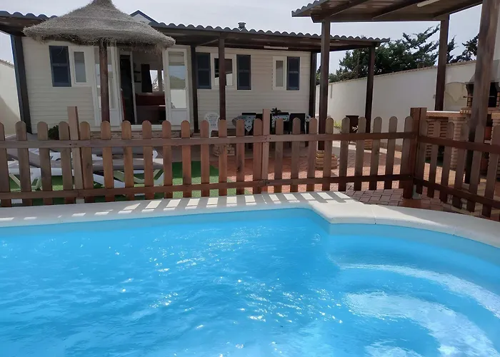 Casa Con Piscina Privada Solo Familias Pareja Flor 1